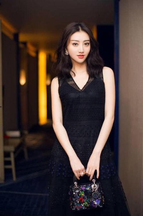 景甜 视频,视频中的魅力瞬间