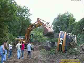 挖土机破碎锤工作视频,挖掘机破碎锤工作原理与操作技巧揭秘